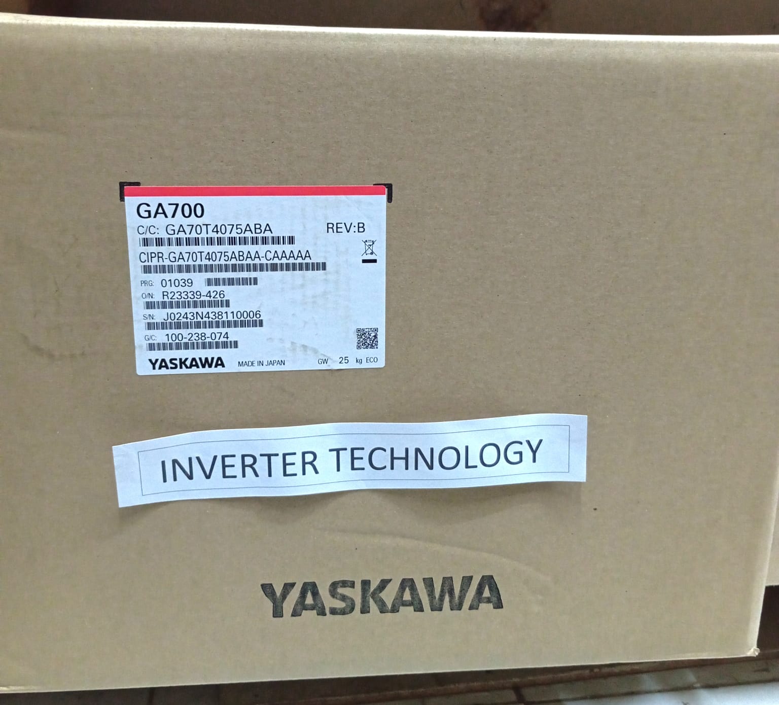 INVERTER YASKAWA CIPR-GA70T4075ABAA 30 kw/37kw 380V Original japan